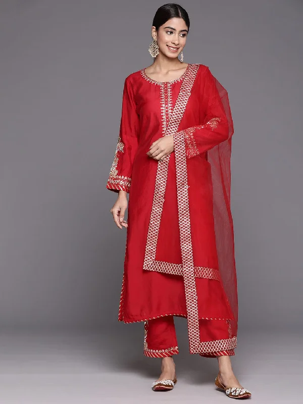 Red Yoke Embroidered Straight Kurta Paired With Tonal Bottom And Net Dupatta With Four Side Embroidered Taping