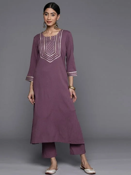 varanga geometric embellished gotta patti crepe straight kurta