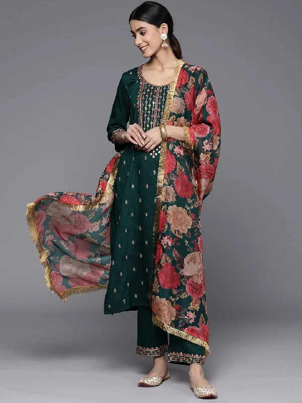 Varanga Women Green Embroidered Straight Kurta Paired With Tonal Bottom And Printed Dupatta.