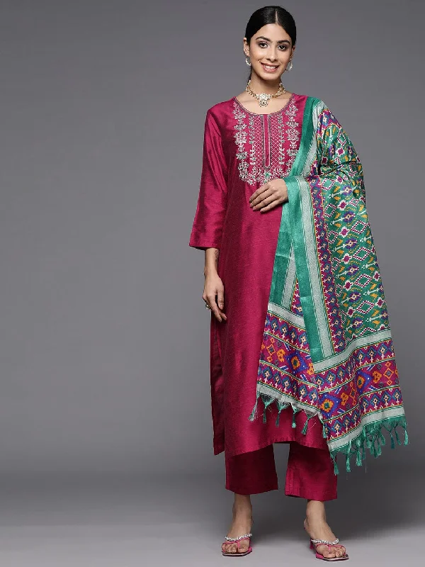 Varanga Women Pink Three Quarter Sleeve, Embroidered Kurta Paired With Tonal Bottom And Contrast Dupatta.